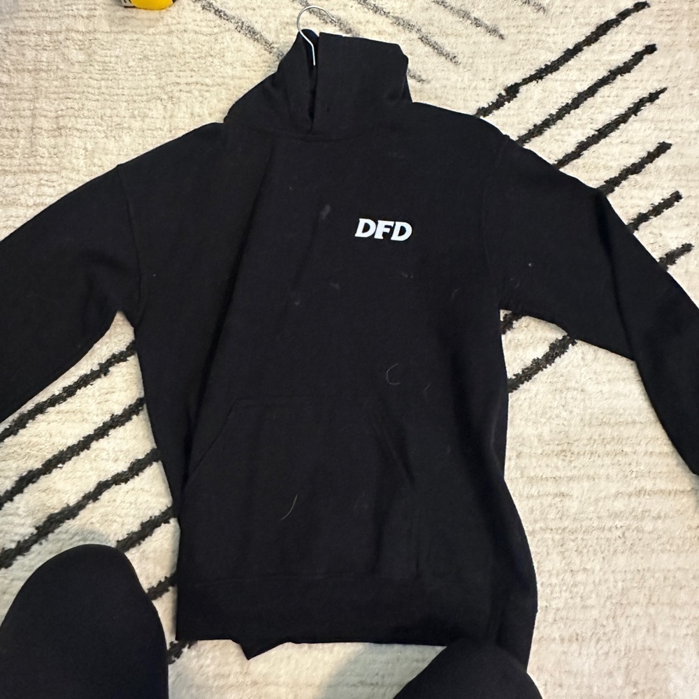 Danny Duncan merch size small